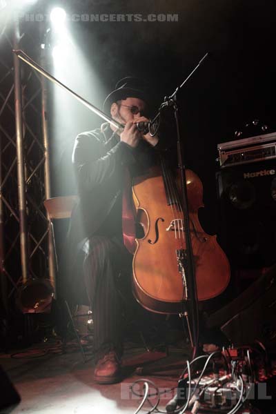 WEEPERS CIRCUS - 2008-12-03 - PARIS - La Fleche d'Or - 